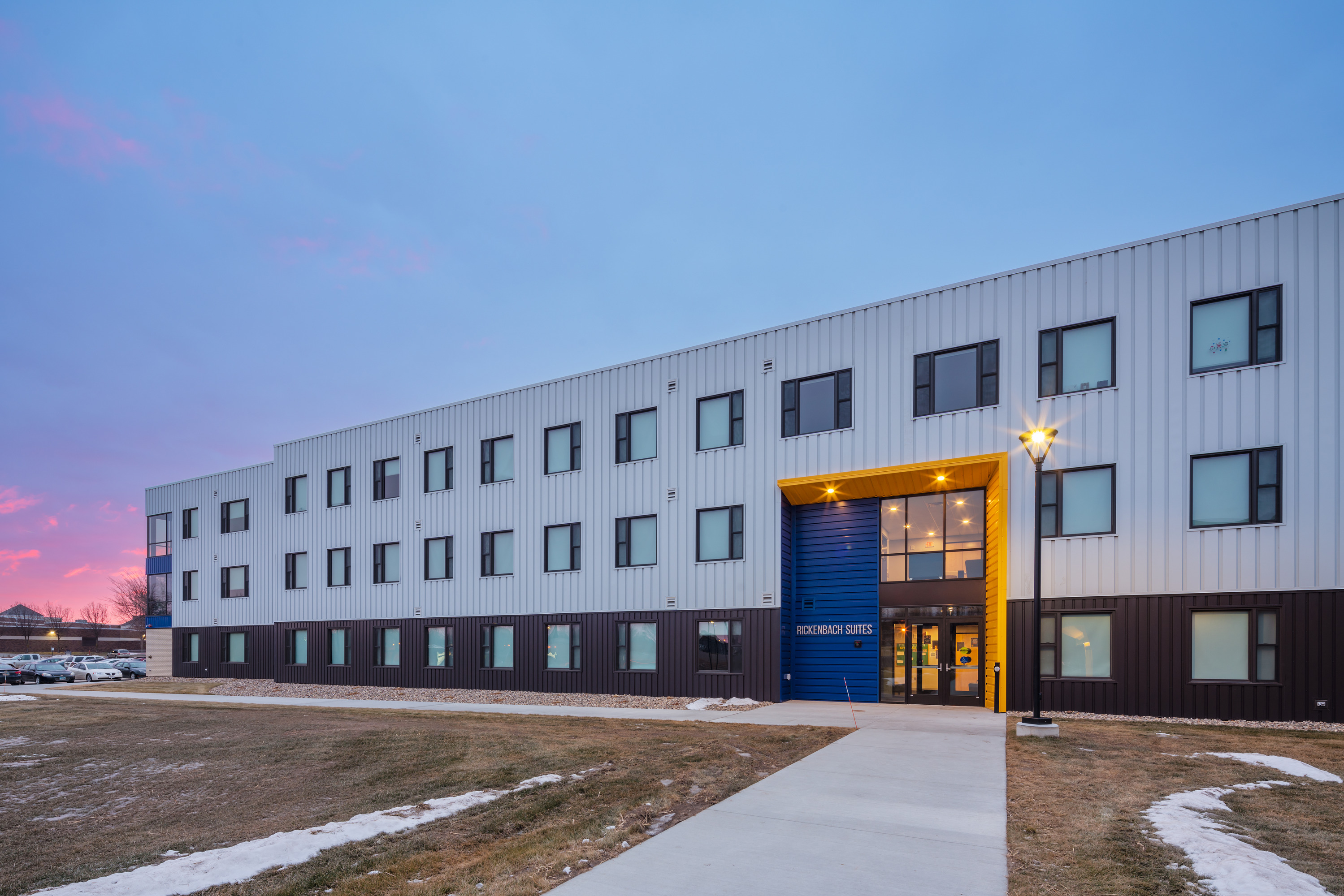 University of Massachusetts Amherst - Wikipedia, image size:2998x2000